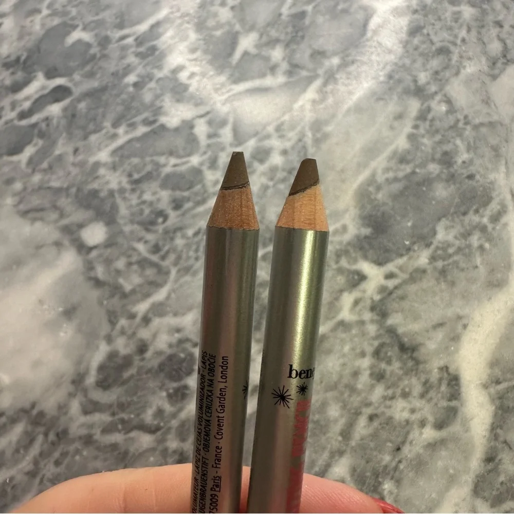 Benefit 100% authentic